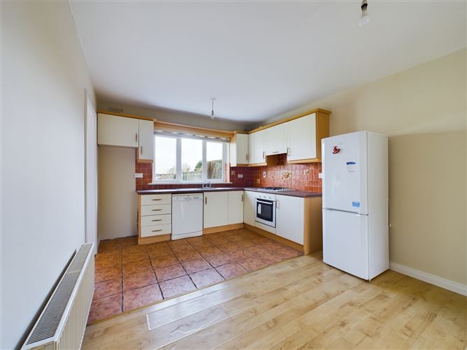 24 Westwood, Golf Links Road, Ennis, Co. Clare.