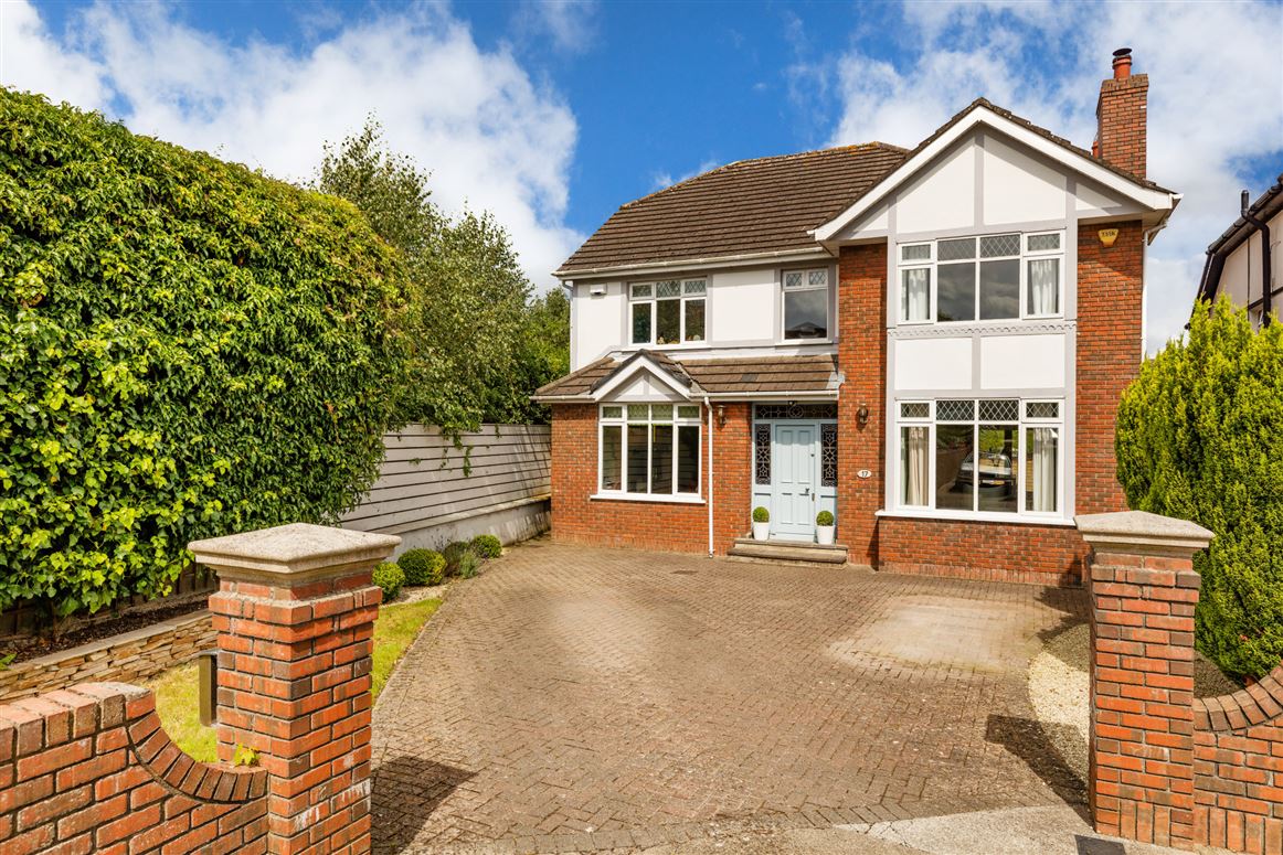17 The Old Golf Links, Coast Road, Malahide, Co. Dublin