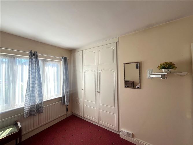 12 Rosebury Court, Knock, Mayo