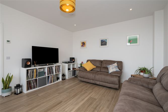 18 The Drive, Richmond Rise, Sallybrook, Glanmire