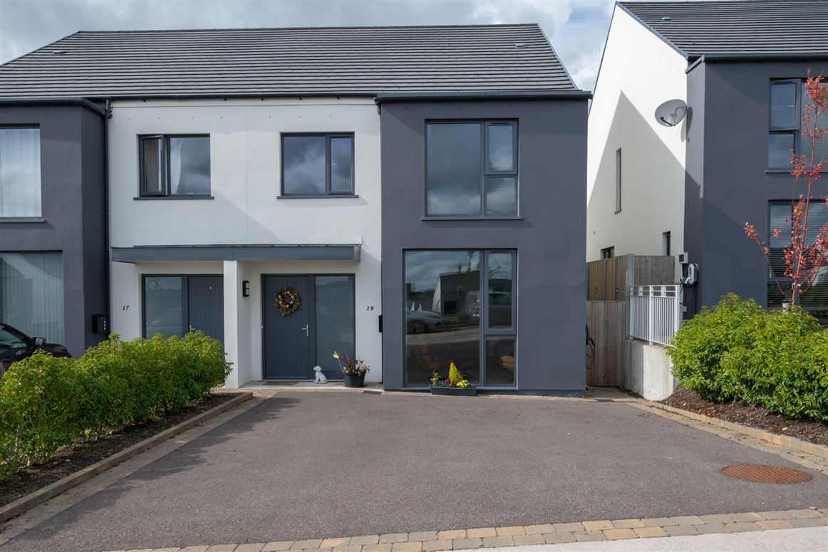 18 The Drive, Richmond Rise, Sallybrook, Glanmire