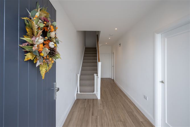 18 The Drive, Richmond Rise, Sallybrook, Glanmire