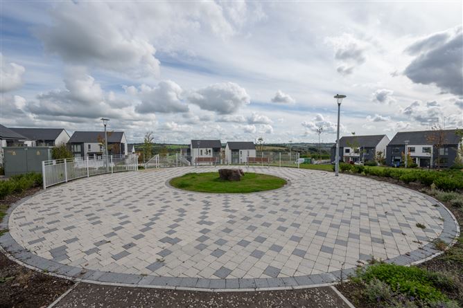 18 The Drive, Richmond Rise, Sallybrook, Glanmire