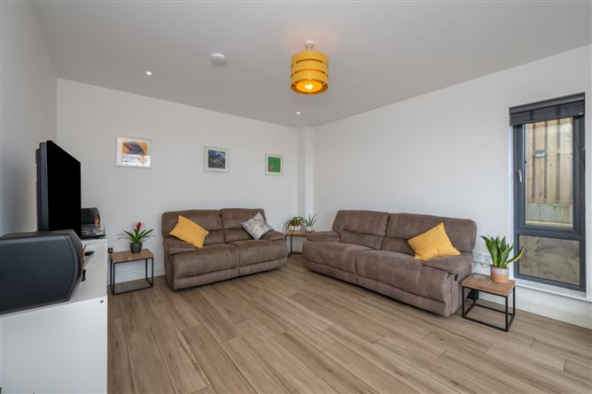 18 The Drive, Richmond Rise, Sallybrook, Glanmire