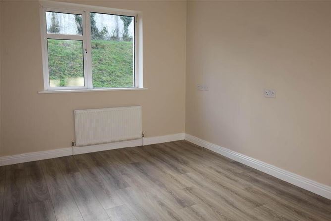Photo 17 of 24 — 30 Cluain Ard, Roscrea, Tipperary
