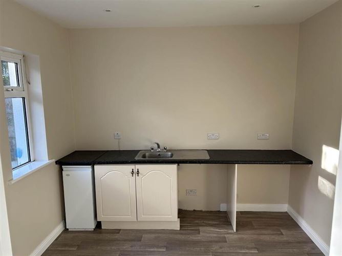 Photo 11 of 24 — 30 Cluain Ard, Roscrea, Tipperary