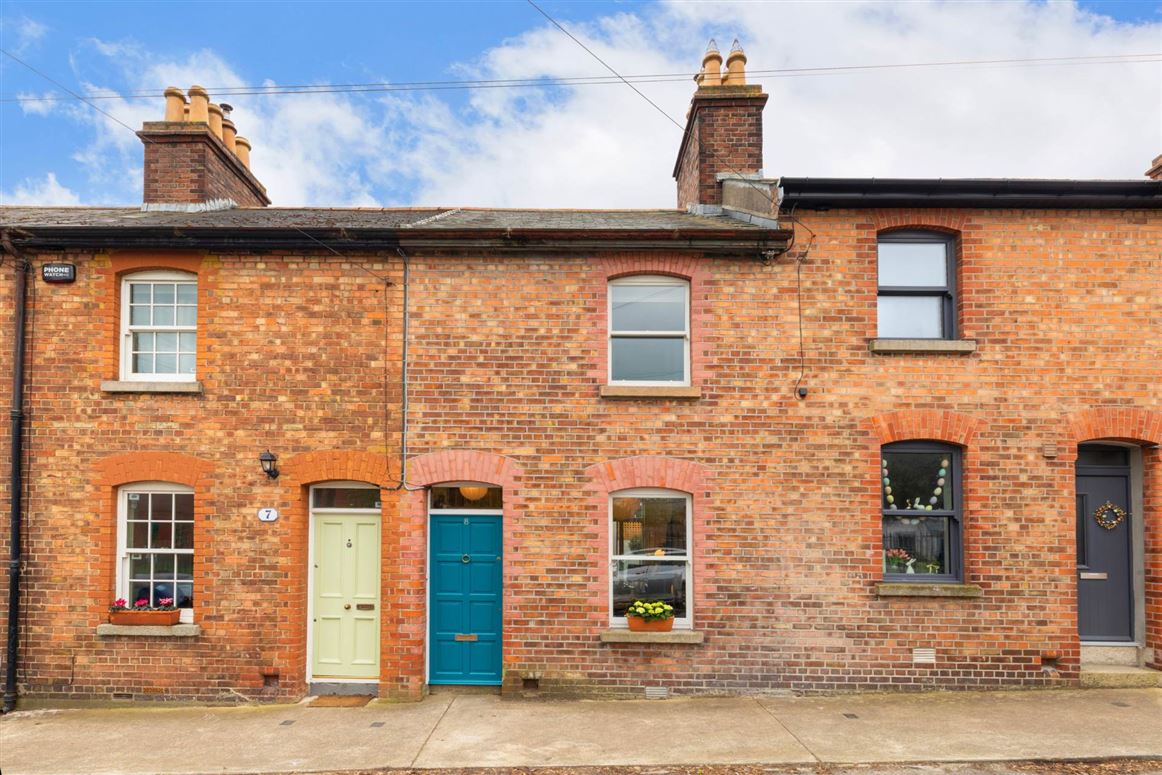 8 Eden Terrace, Glasthule, Sandycove, County Dublin