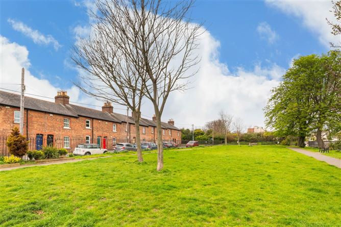 8 Eden Terrace, Glasthule, Sandycove, County Dublin