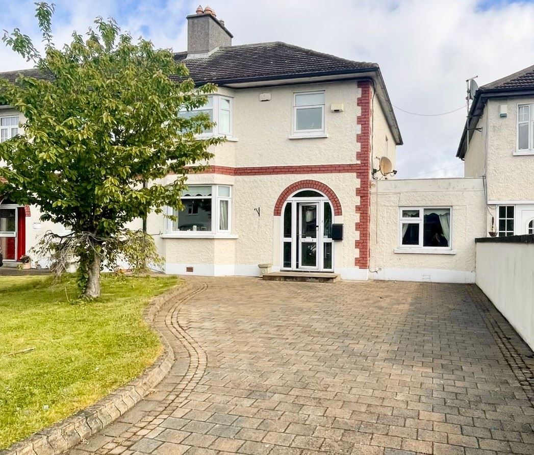 120 Collins Avenue, Whitehall, Dublin 9