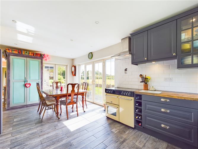 The Settle, Killinan, Thurles, Co. Tipperary