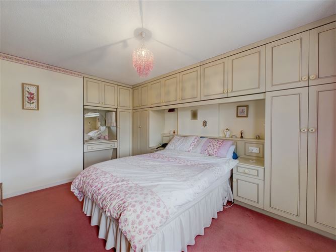 20 Pine Grove, Gort Road, Ennis, Co. Clare