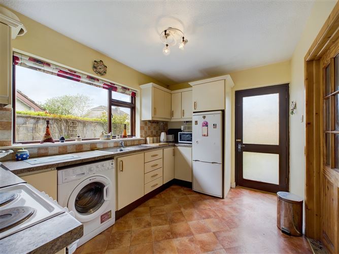 20 Pine Grove, Gort Road, Ennis, Co. Clare