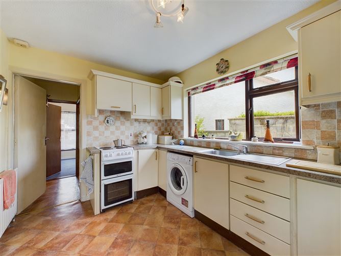 20 Pine Grove, Gort Road, Ennis, Co. Clare