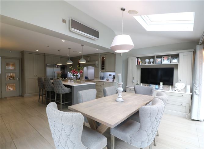 4 Glen Easton Rise, Leixlip, Kildare
