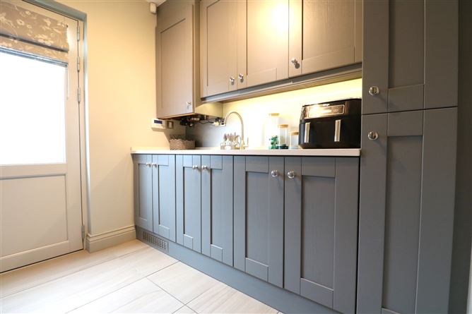 4 Glen Easton Rise, Leixlip, Kildare
