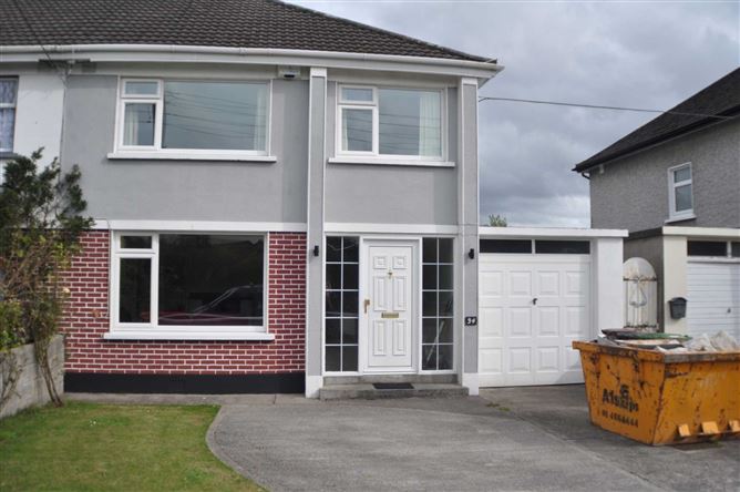 34 Kew Park Crescent, Lucan, County Dublin