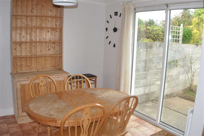 34 Kew Park Crescent, Lucan, County Dublin