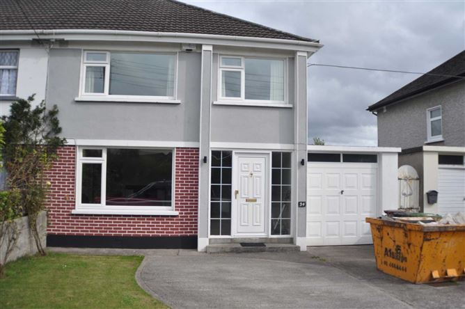 34 Kew Park Crescent, Lucan, County Dublin
