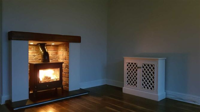 34 Kew Park Crescent, Lucan, County Dublin