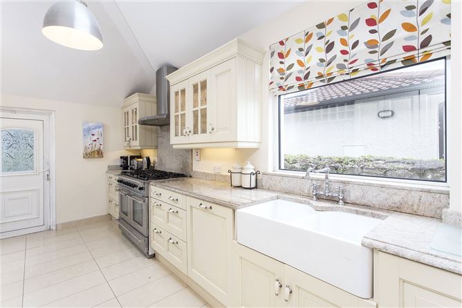 6 Woodview, Douglas Road, Cork