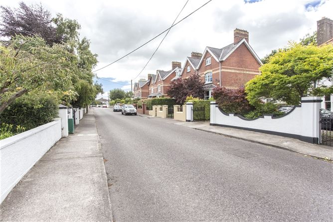 6 Woodview, Douglas Road, Cork