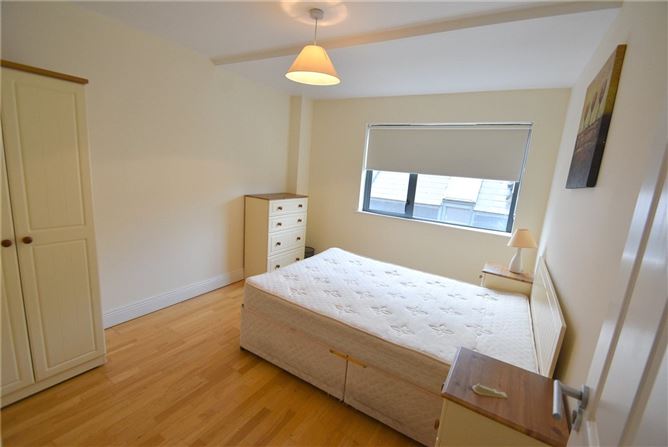 9/10 Denny Street, Tralee, Co.Kerry