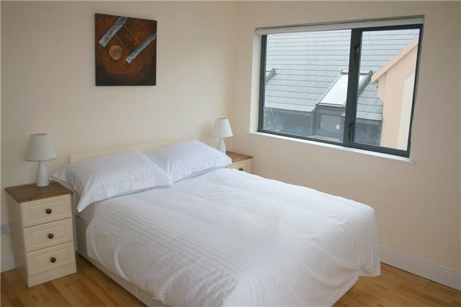 9/10 Denny Street, Tralee, Co.Kerry