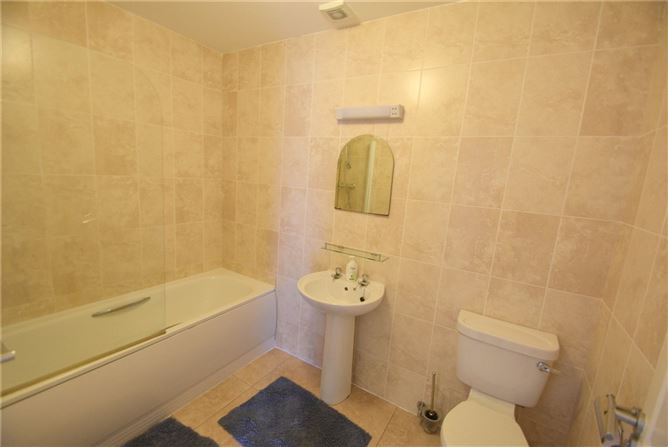 9/10 Denny Street, Tralee, Co.Kerry