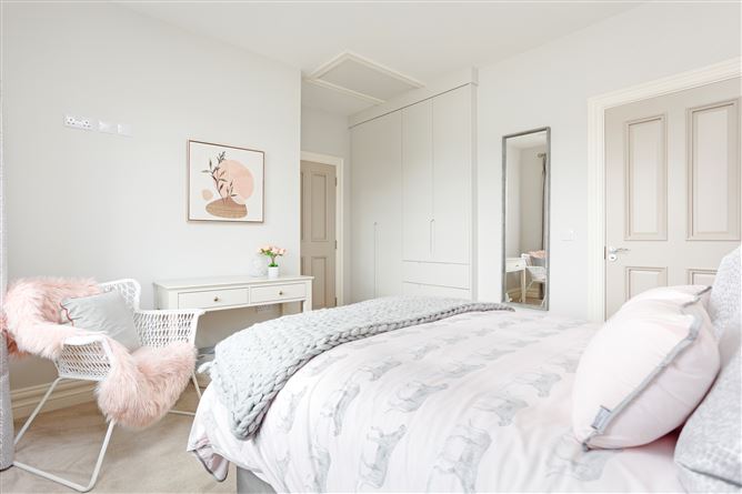 9 The Gallops, Clonee,   Dublin 15