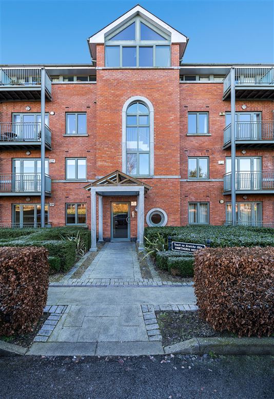 14 Hawthorn House, Farmleigh Woods, Castleknock, Dublin 15 Get