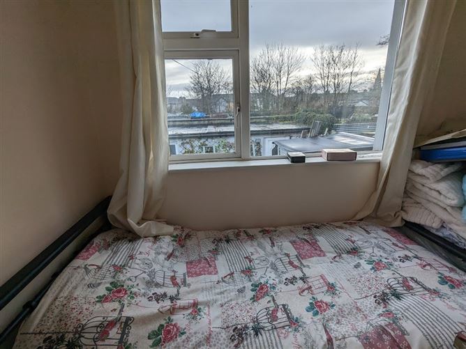 98 St Joseph's Park, Nenagh, Co. Tipperary