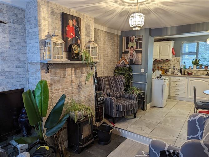 98 St Joseph's Park, Nenagh, Co. Tipperary