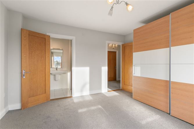 3 Chapelton, Hollystown, Dublin 15