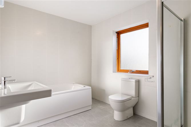 3 Chapelton, Hollystown, Dublin 15