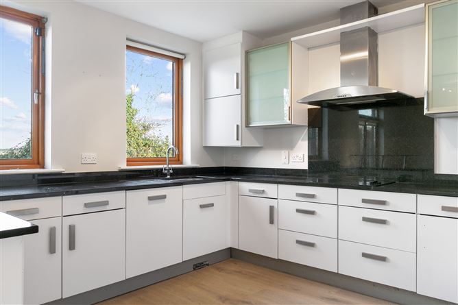 3 Chapelton, Hollystown, Dublin 15