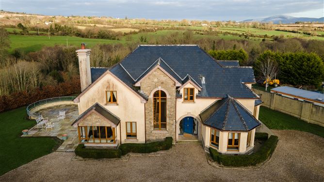 "Gleann View House", Coolroe, Graiguenamanagh, Kilkenny
