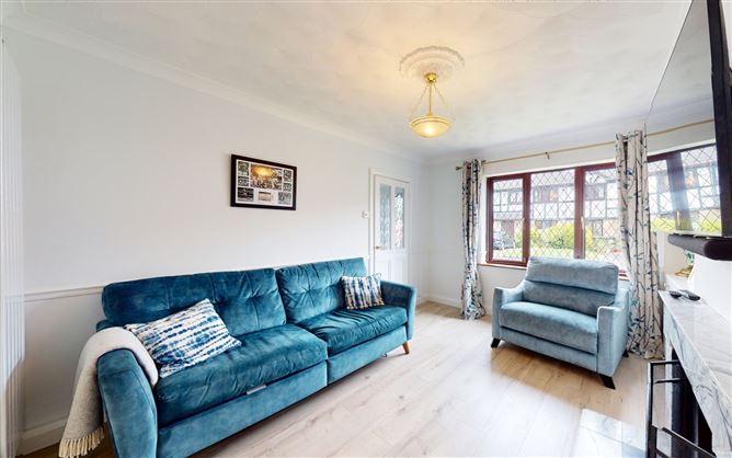 18 Sycamore Grove, Westminster Park, Foxrock, Dublin 18
