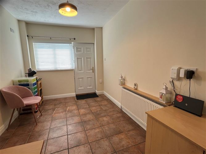 Mareliz, 61 Rosturra Crescent, Woodview Park, Caherdavin, Limerick