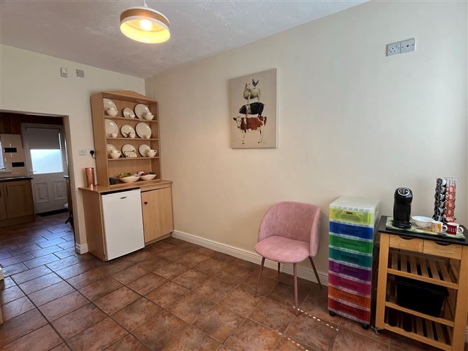 Mareliz, 61 Rosturra Crescent, Woodview Park, Caherdavin, Limerick