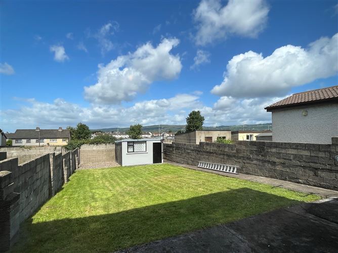 Mareliz, 61 Rosturra Crescent, Woodview Park, Caherdavin, Limerick