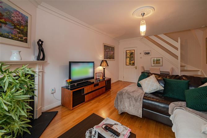 12 Cedar Square, Linden Grove, Grove Avenue, Blackrock, Dublin
