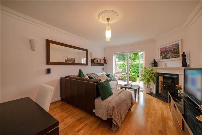 12 Cedar Square, Linden Grove, Grove Avenue, Blackrock, Dublin