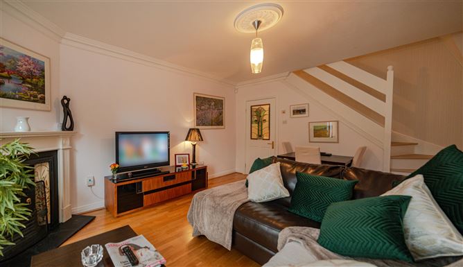 12 Cedar Square, Linden Grove, Grove Avenue, Blackrock, Dublin
