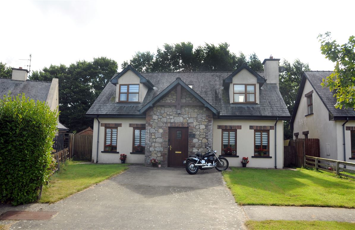 12 Rectory Grove, Duncormick, Wexford