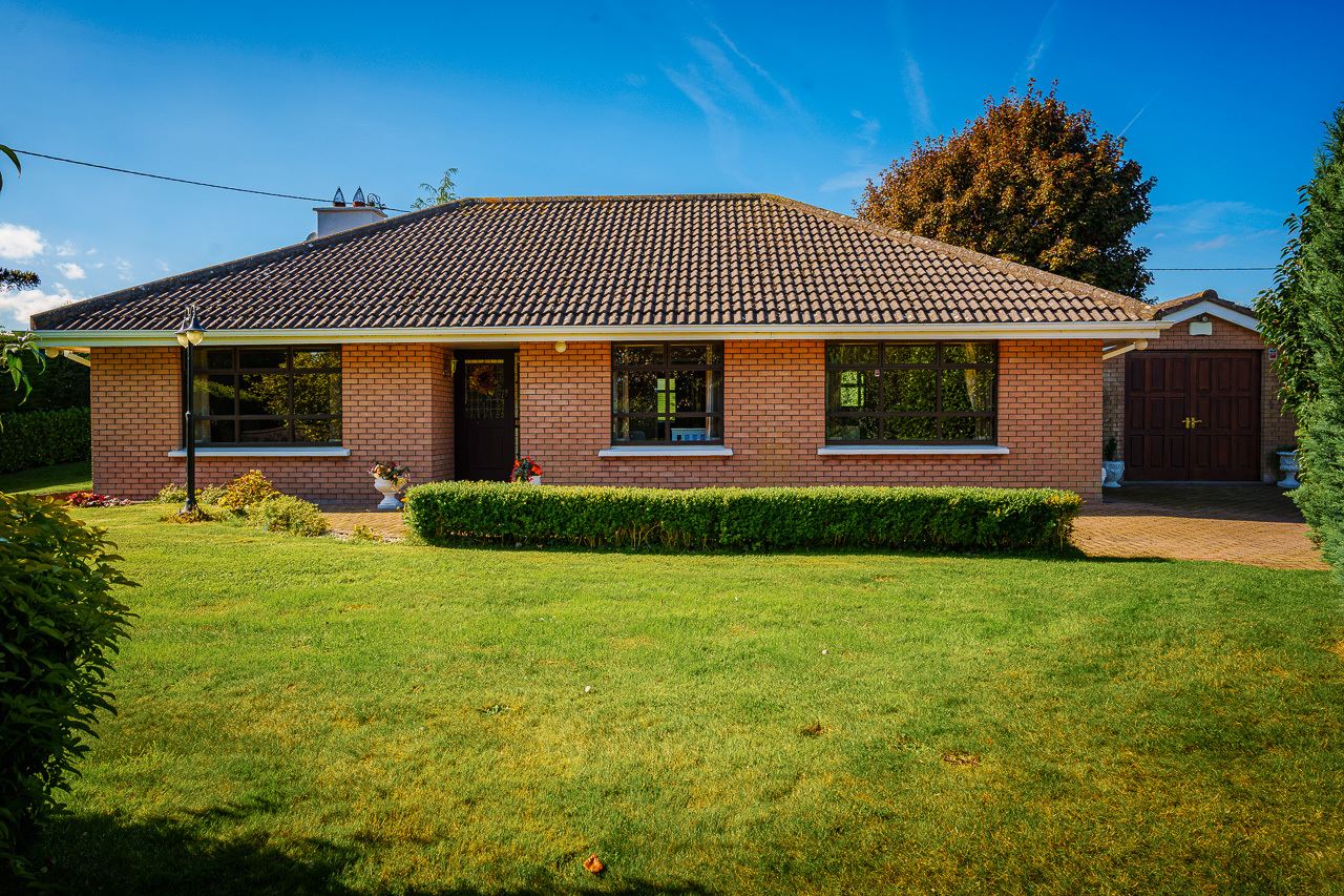 Residence, Workshop & Yard, Model Farm, Dromiskin, Co.Louth
