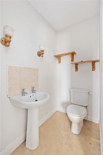 8 Col Perry Court, Edenderry, Offaly