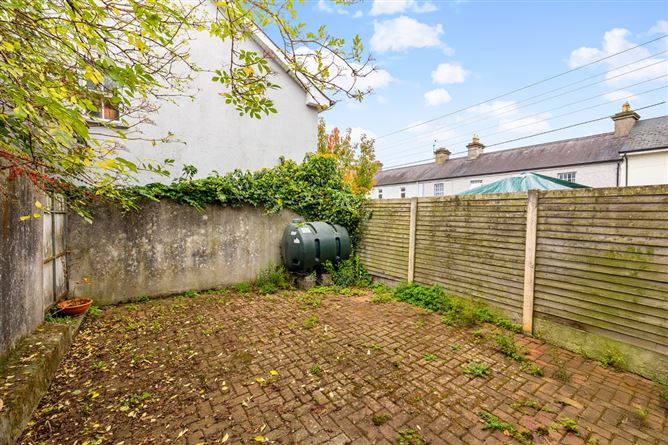 8 Col Perry Court, Edenderry, Offaly