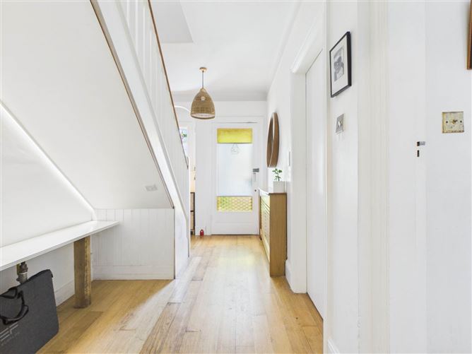 Photo 3 of 27 — 129 Dunluce Road, Clontarf, Dublin 3