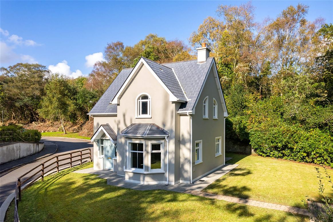 3 Reenmeen Woods, Glengarriff, Co. Cork Sherry FitzGerald O'Neill