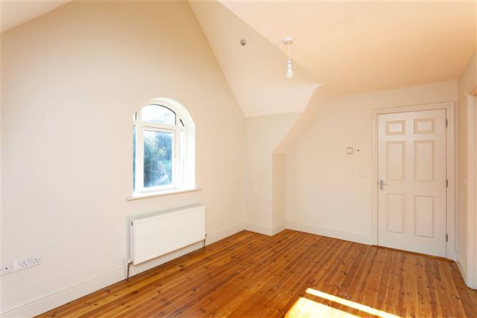 3 Reenmeen Woods, Glengarriff, Co. Cork